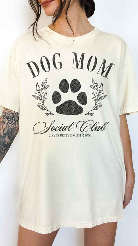 Dog Mom Social Club OVERSIZED Graphic Tee in ivory.
