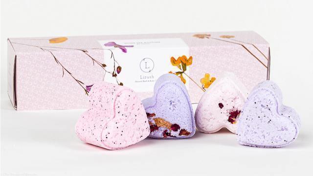 4 Heart Shaped Shower Steamers - Lavender scent by www.thehouseofblondie.com